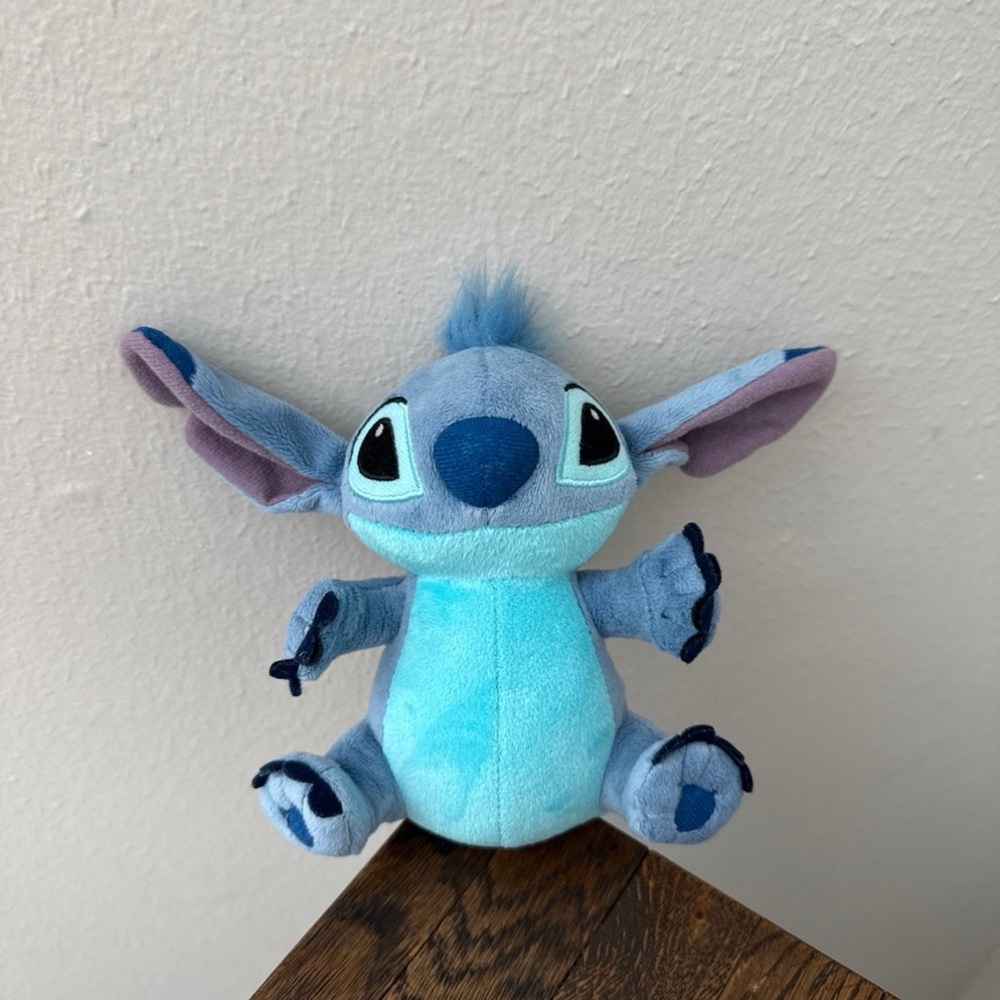 6” Disney Parks Stitch plush from Lilo and stitch